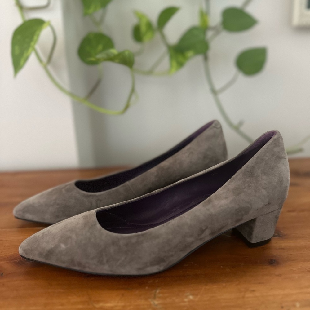 Vaneli Suede Pumps
